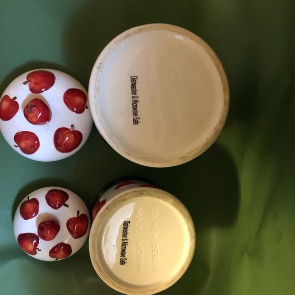 Canister 2 piece set. White / res apples porcelain - Picture 3 of 3